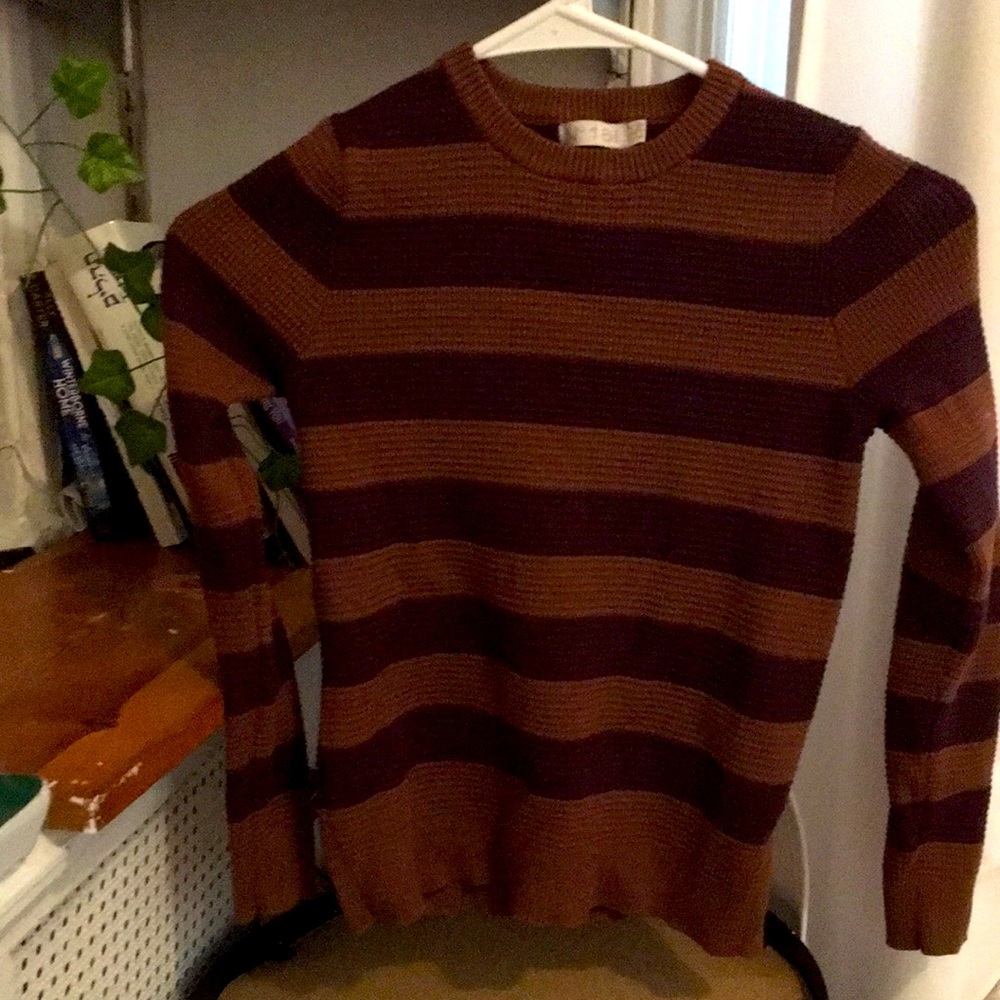 A striped brown ribbed shirt xs